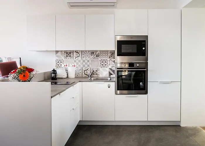 - Hastings * 瓦莱塔