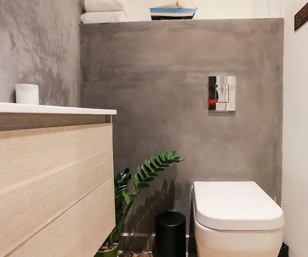 - Hastings La Valeta